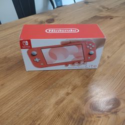 Nintendo Switch Lite Coral