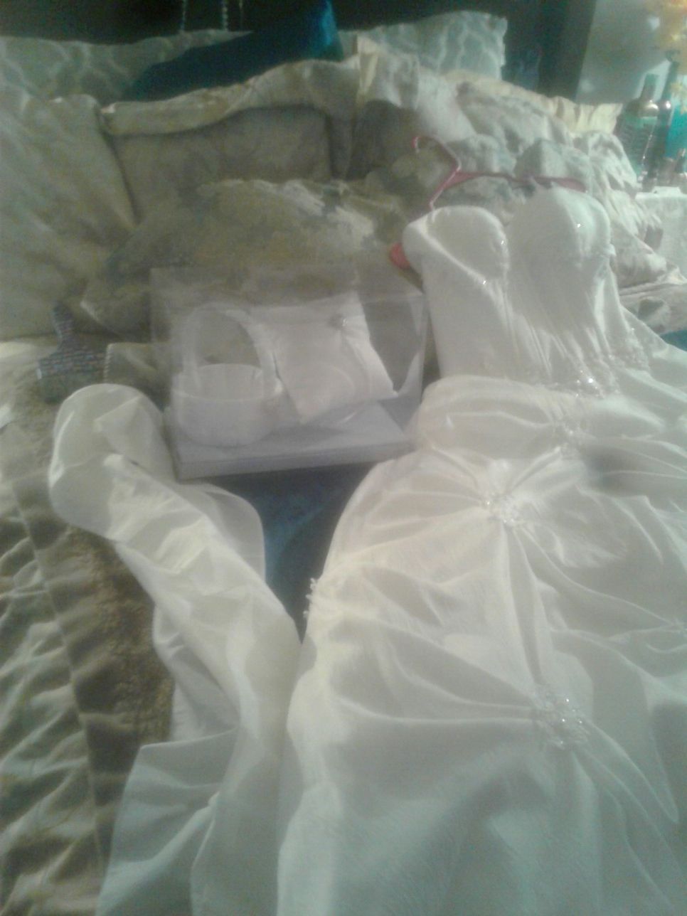 Brand NWT wedding dress, shawl, ring bearers pillow and flower girl basket