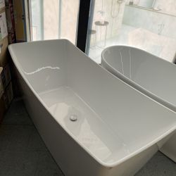 Bath Tub 65” 67”
