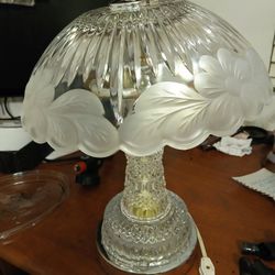 Vintage CRYSTAL LAMP