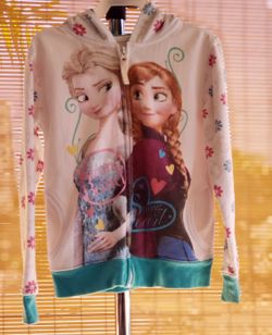 Girls Size: M (5/6) Frozen Hoodie