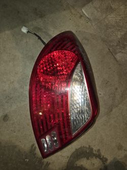 2005-2010 Kia Rio Left Tail Light 