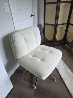 White corduroy office chair