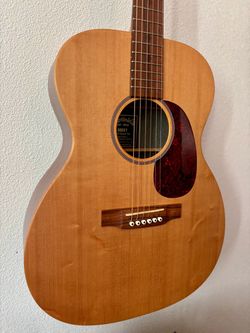 Martin 000X1 Auditorium style Acoustic Guitar w/ Hard Case