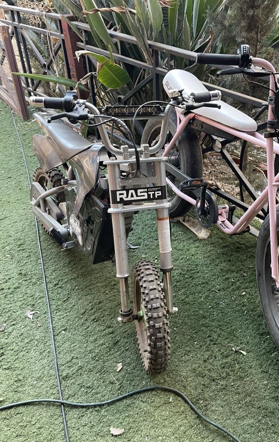 Modded Razor Sx500 for Sale in Riverside, CA - OfferUp