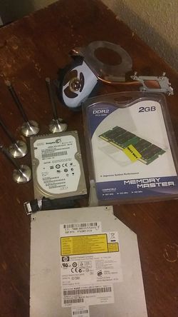 Notebook(Apple)DDR PC2-53080 2GB. 1GB SAMSUNG. 2GB SAMSUNG. BT MAC RAM. SEAGATE HD 250 GB Apple. Fan Desktop holder and computer metal stands.