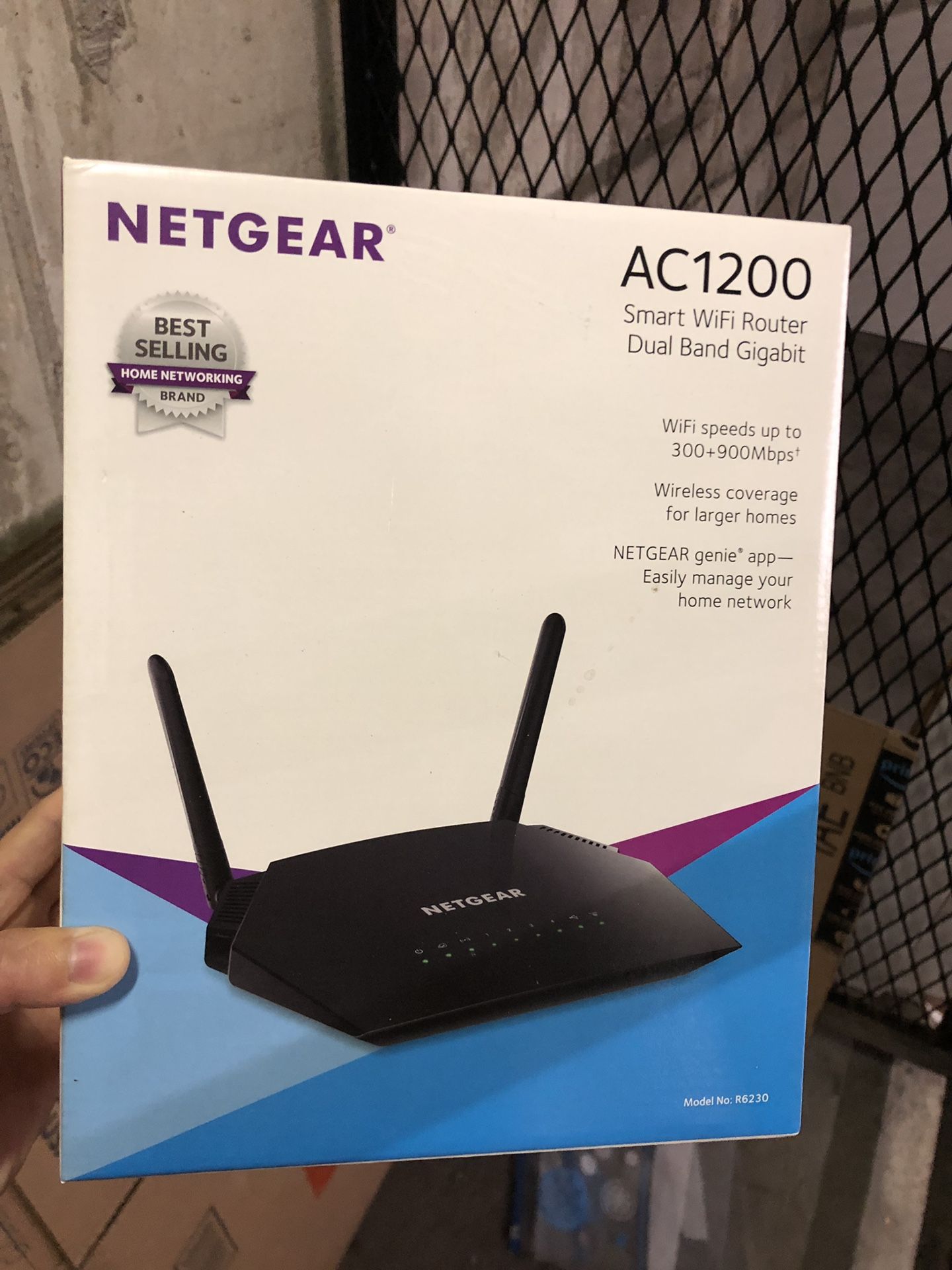 Netgear AC1200 high speed wifi router