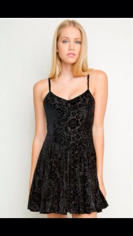 Brandy Melville Maya Dress