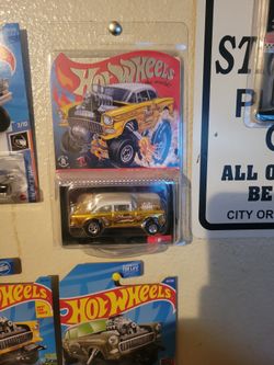 Hotwheels 55 Chevy Birty Blonde Rlc