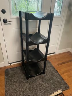 4-Tier Plastic Water Bottle Storage Rack ( like new