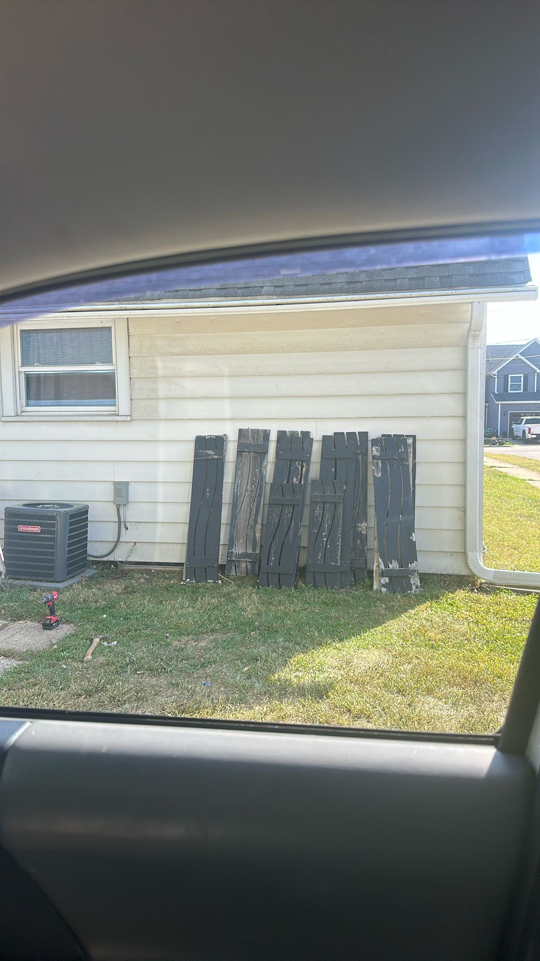 Window Shutters BO