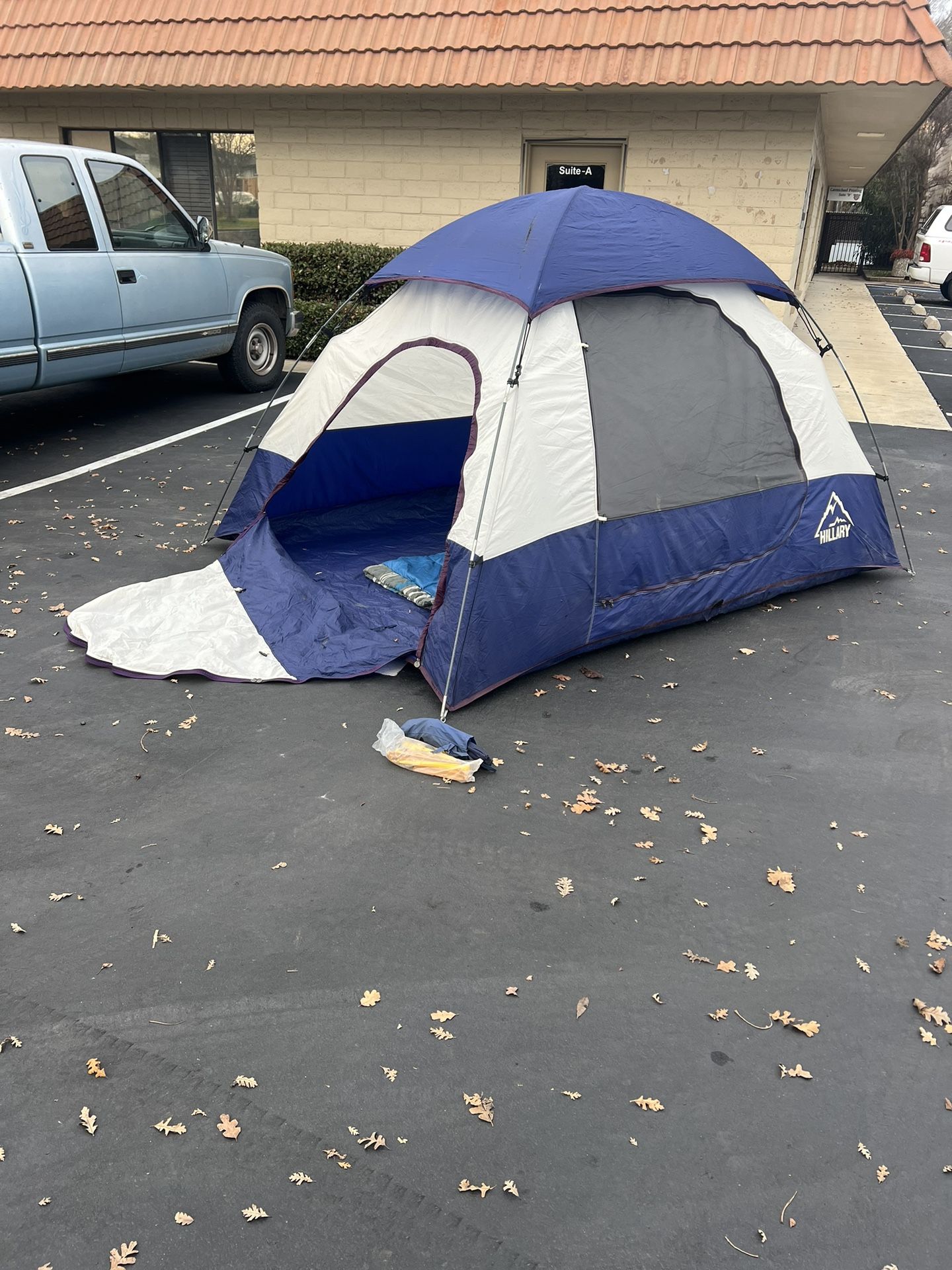 Hillary Rainproof 4 Person Vintage Tent and Coleman Sleeping Bag Combo Camping