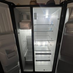 Whirlpool Refrigerator 