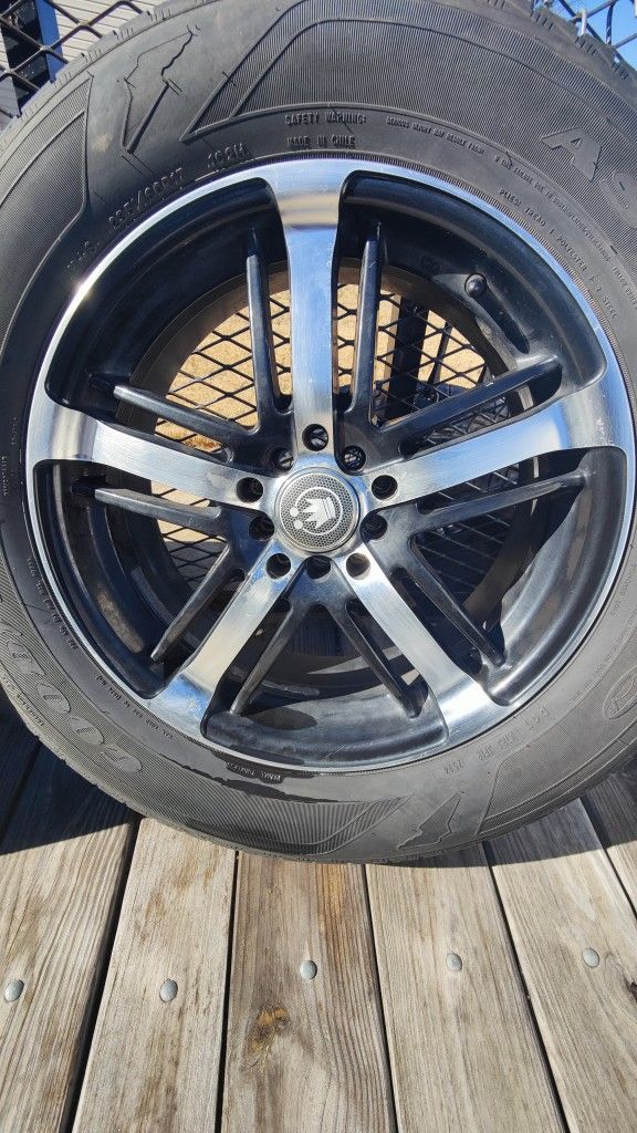 Chevy Wheels & Tires -235/60R17