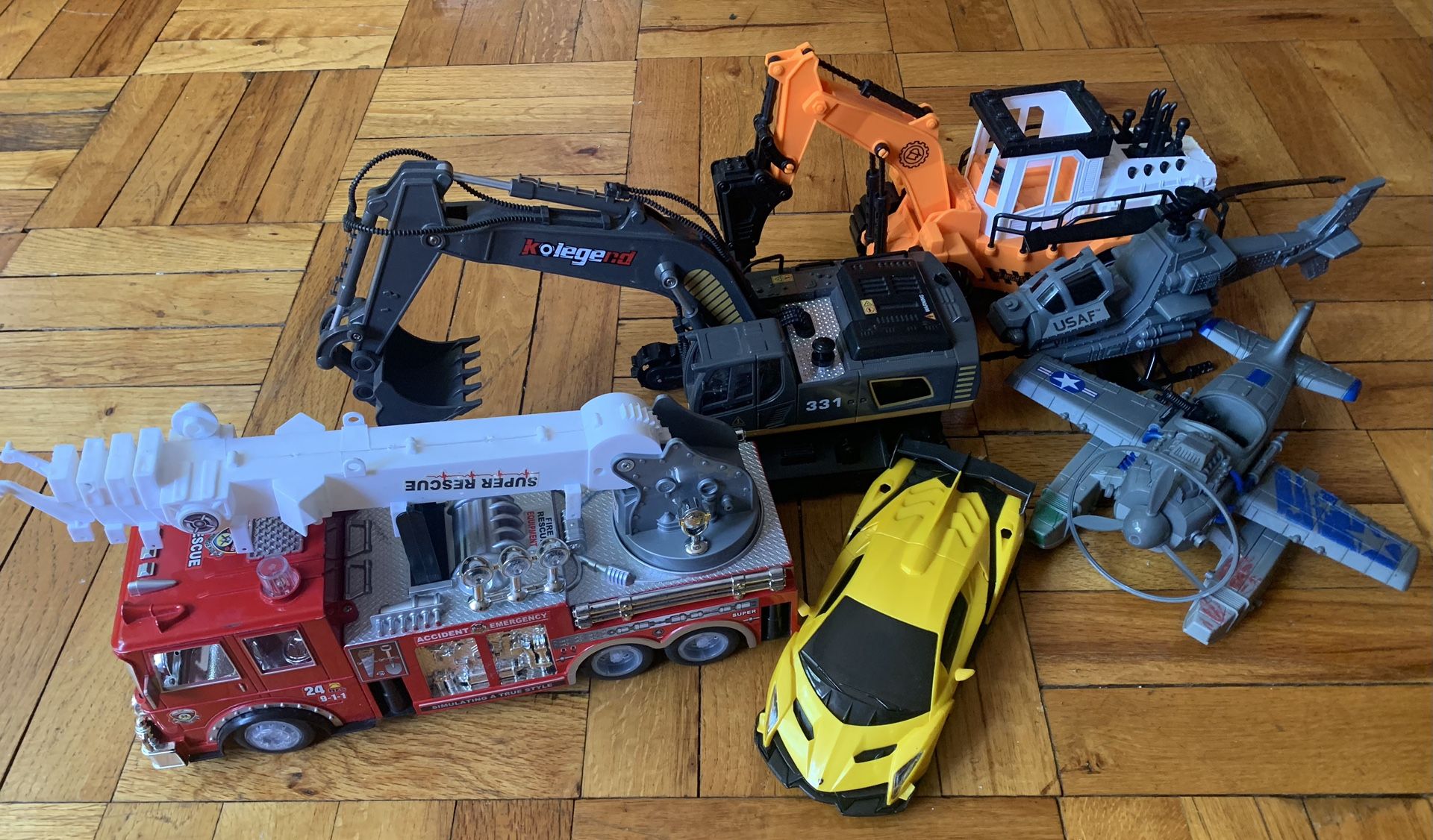 15- Item LOT of Toy Cars P/up Sheepshead Bay Brooklyn NY