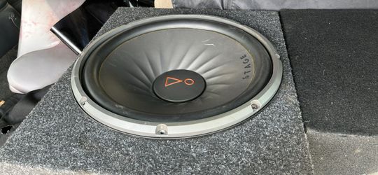 12 “ jbl hits with a smooth bass at 40 hertz low pass