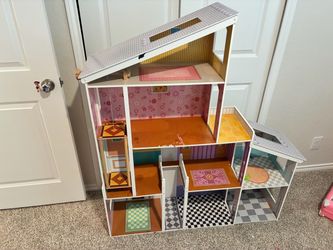 Doll house