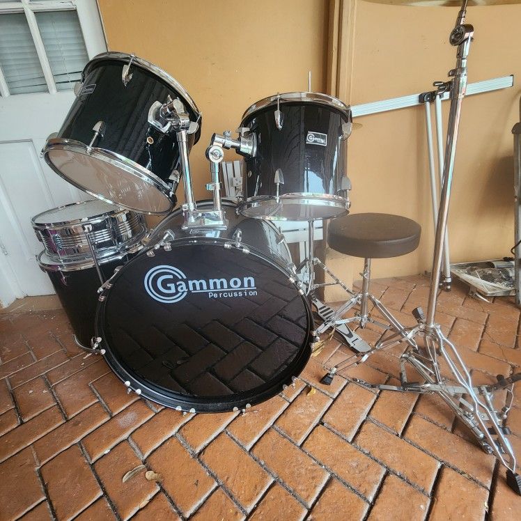 Gammon Drum Set