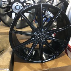 19x8.5. GLOSS BLACK 5x114.3.