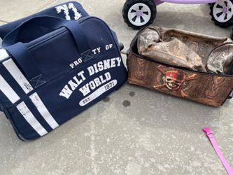 Disney Luggage, PIRATES OF THE CARIBBEAN ONLY