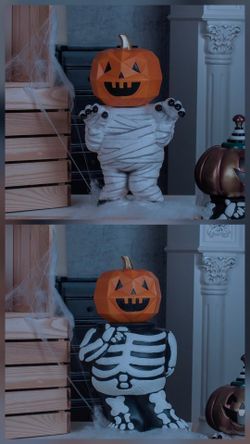 10.5in Freestanding Pumpkin stand, Door decoration, porch greeter (BRAND NEW) $10 each