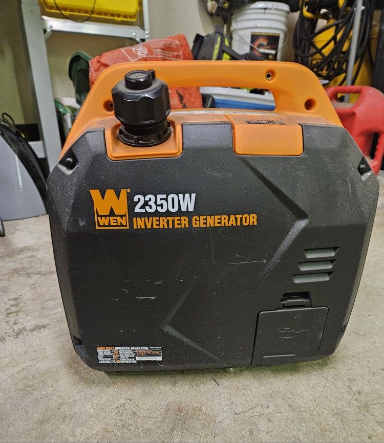 WEN 2350W Inverter Generator