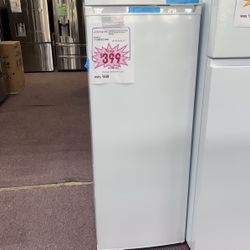 Freezer Upright New Freezer With 1 Year Warranty 