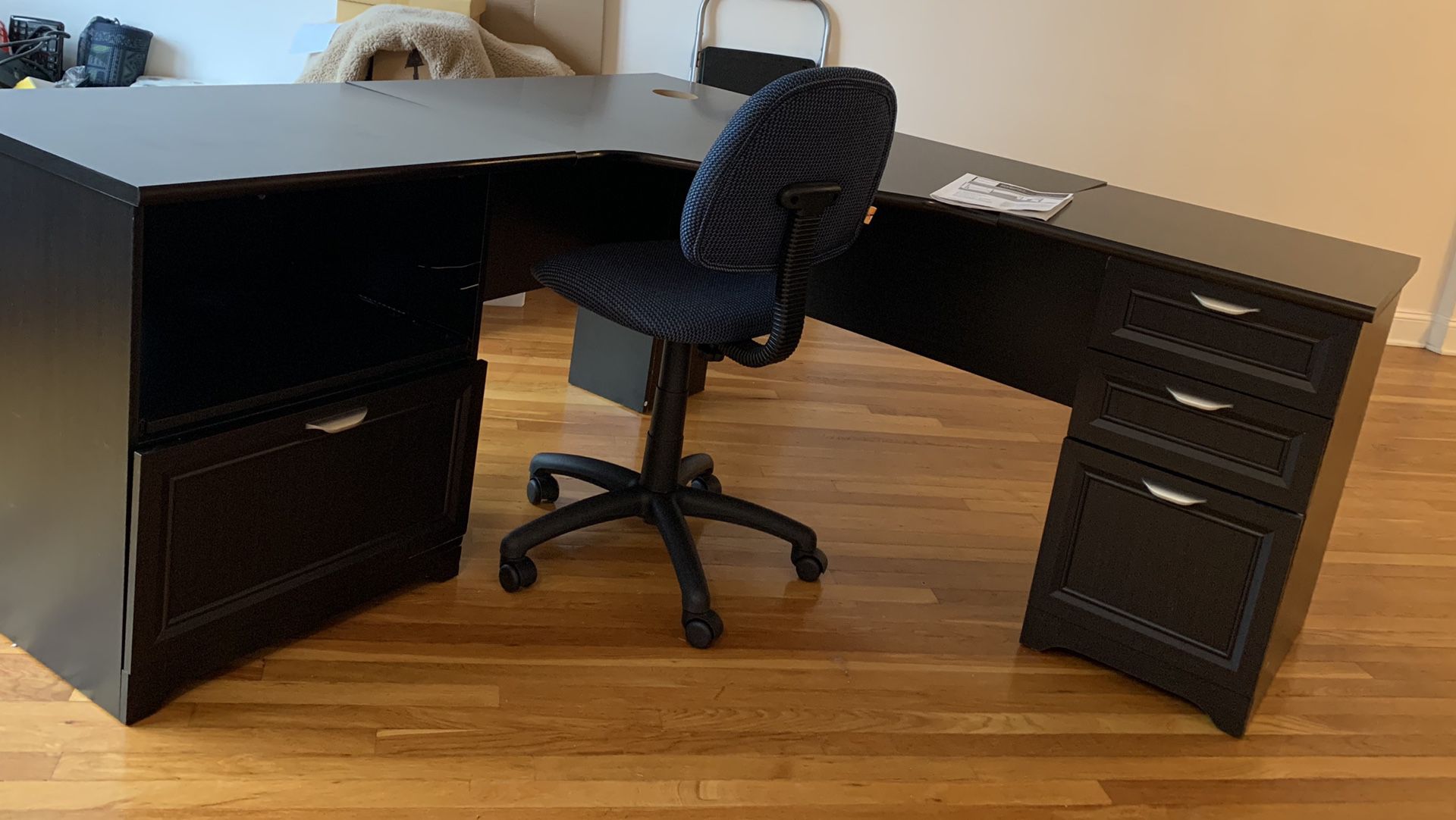 Large Corner Desk & Chair