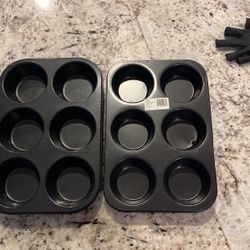 Large Muffin Pans