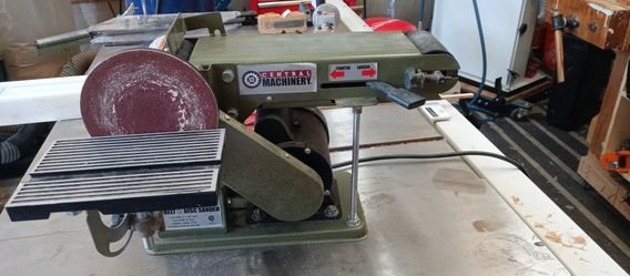 Central Machinery Belt Sander