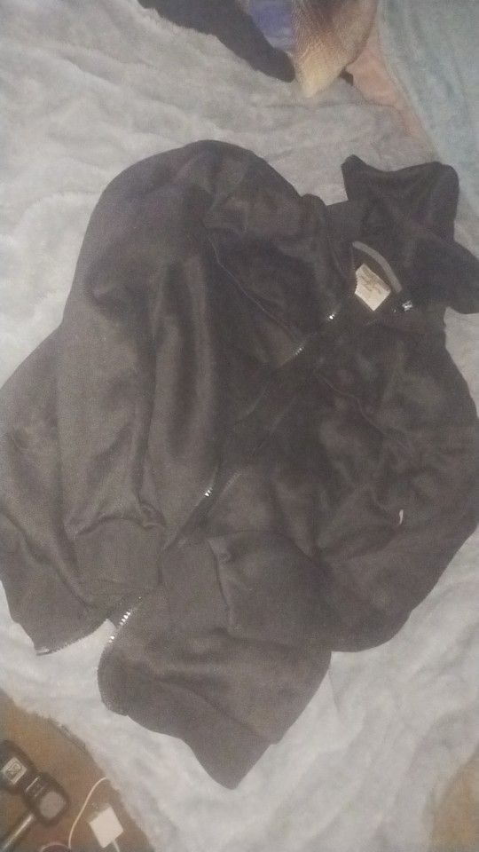 Must Get Black Sweatshirt !