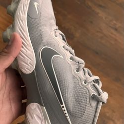 Nike Alpha Huarache Elite 3 Low Particle Grey