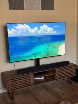 LG 55” Smart OLED TV • Class 4K UHD 2160p