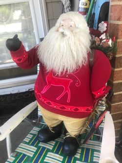 Like New very nice ceramic large Santa Claus first $30 takes it now