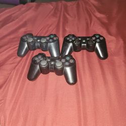 x3 Ps3 Controllers 