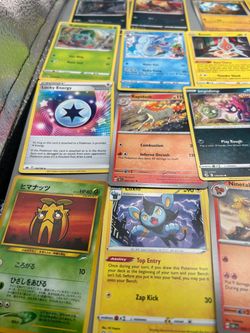 6 GROUP OF POKEMON CARDS