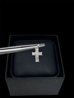 Cross Shape Diamond In 14k White Gold 