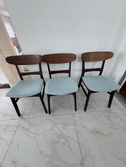 3 Chairs