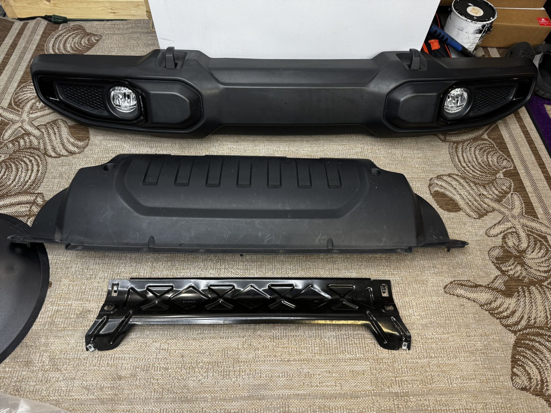 Jeep JL OEM Front Bumper w/ LED Fogs