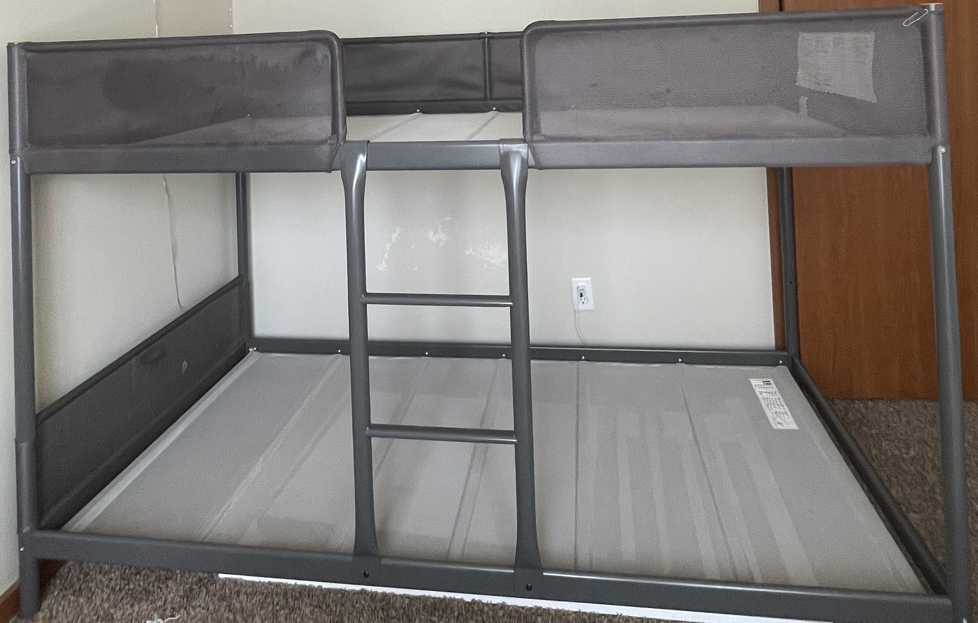 Bunk bed