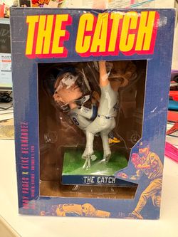 Dodgers bobble head the catch