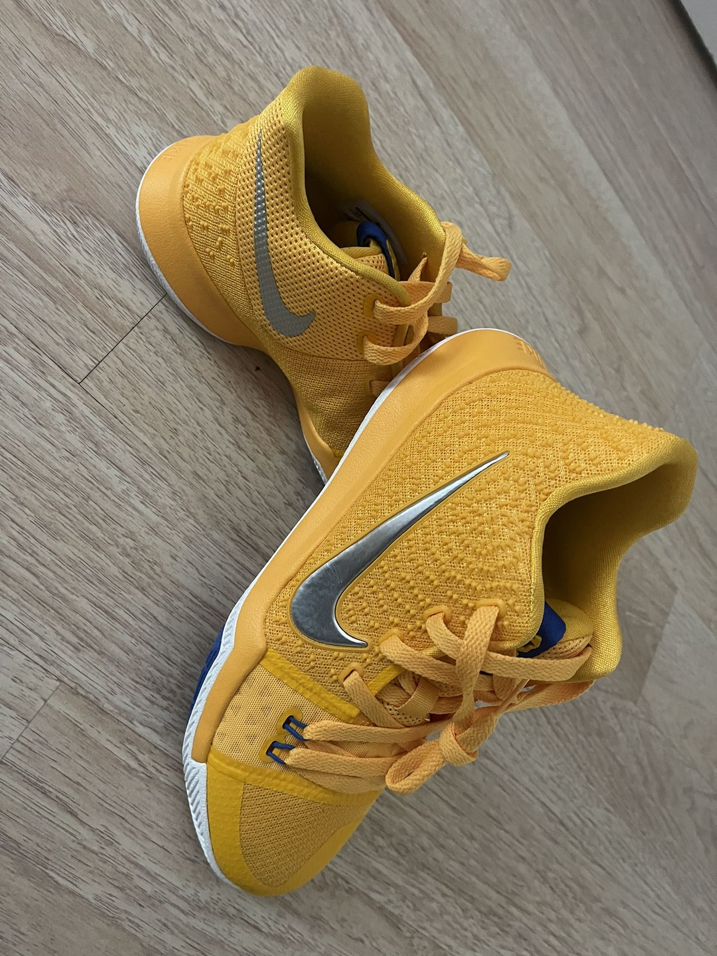 Kyrie 3 Mac And Cheese for Sale in Riviera Beach FL OfferUp