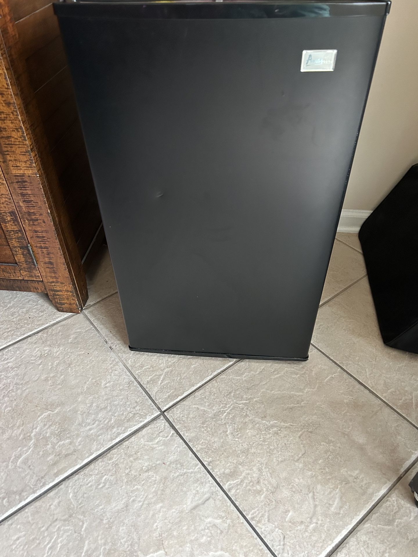 Avanti Fridge/Room Fridge