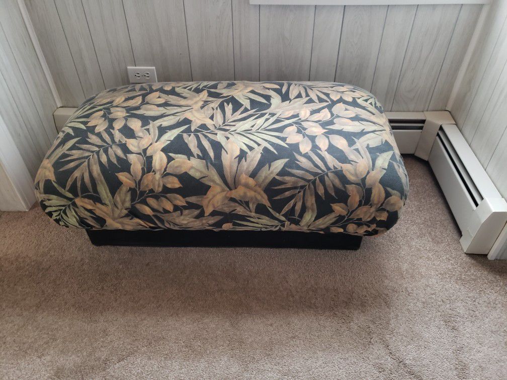 Used Hassock or Footrest