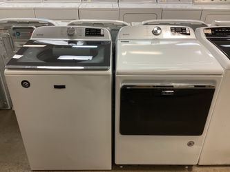 Maytag 5.3 cu.ft. Top Load Washer and Electric 7.4 cu.ft. Dryer Set with Extra Power