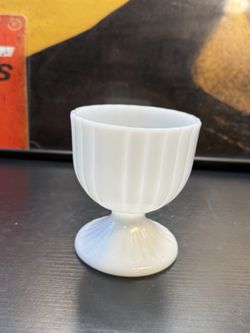 Vintage White Milk Glass Ribbed Pedestal Planter Vase 5.5”