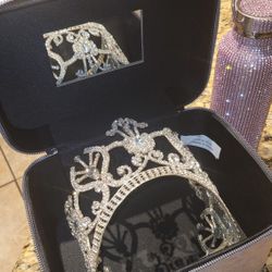 Tiara/crown Case