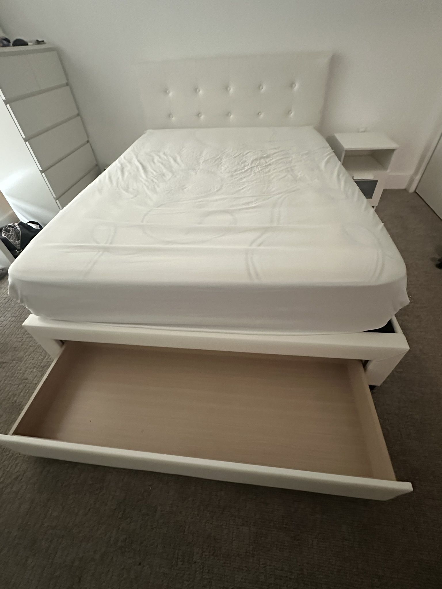 Queen Bed And Bed Frame