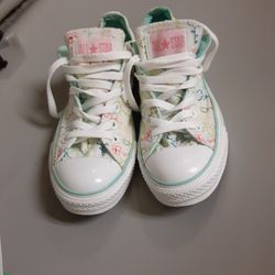 Like New White/Floral Women's All Star Converse Size 8