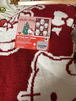 Hello Kitty Christmas Blanket 
